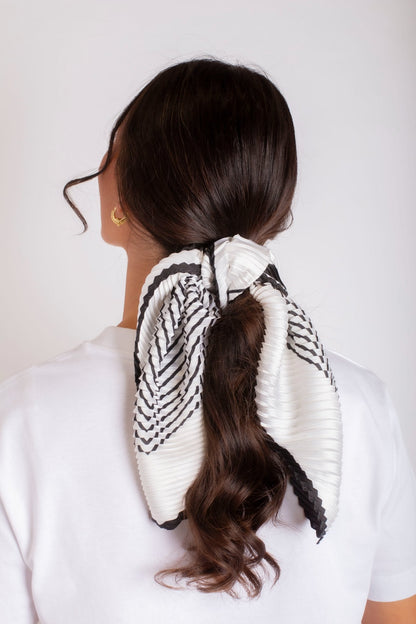 Adeline Neck Scarf