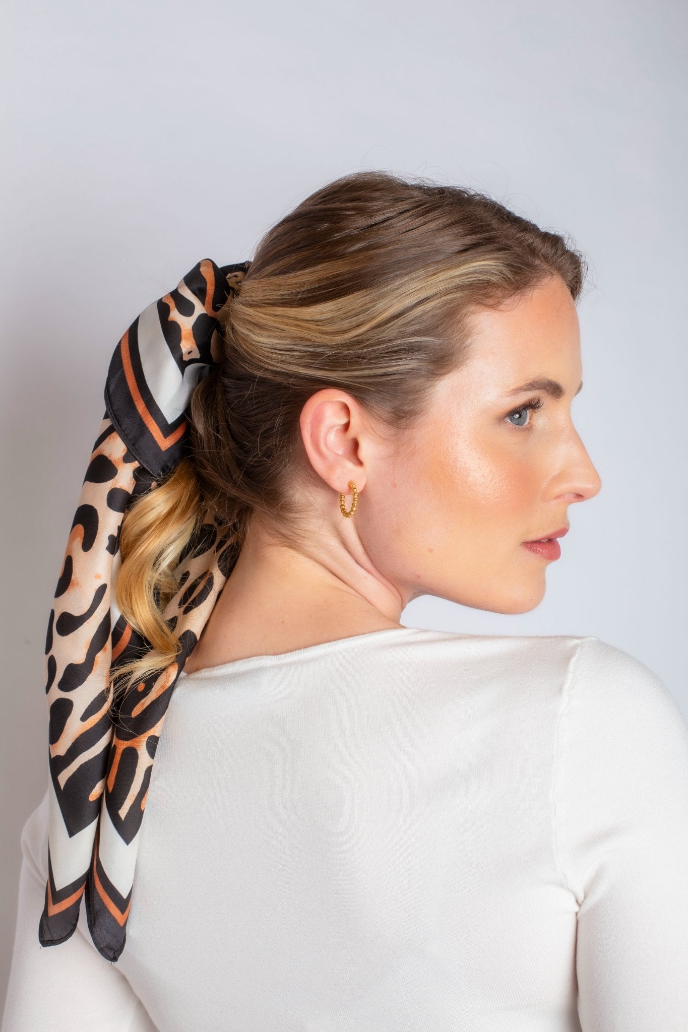 Liana Neck scarf